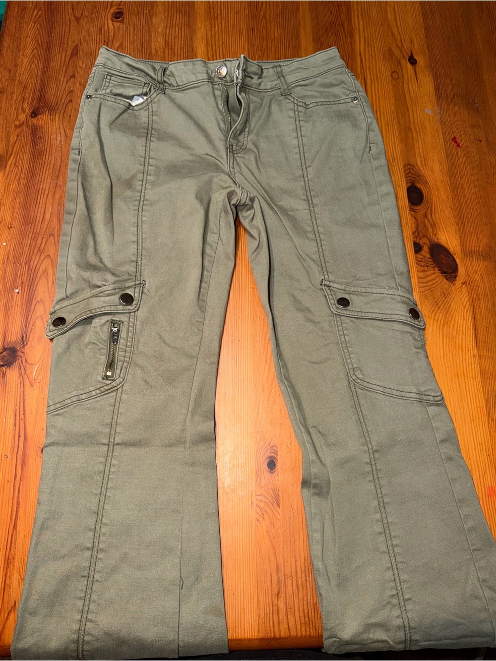 Men's Olive Green Cargo Pants - Casual Utility Style